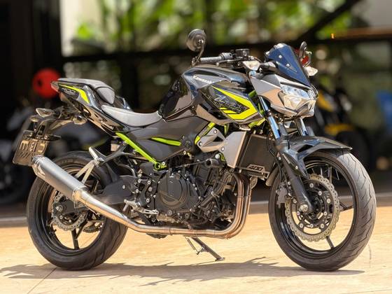 KAWASAKI Z400 